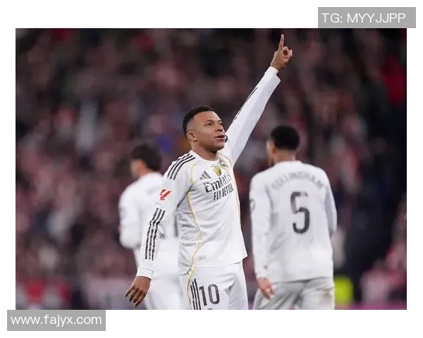 姆巴佩追平C罗之夜，1.5亿前锋又被换下：17场0球！绝望换掉皇马头像